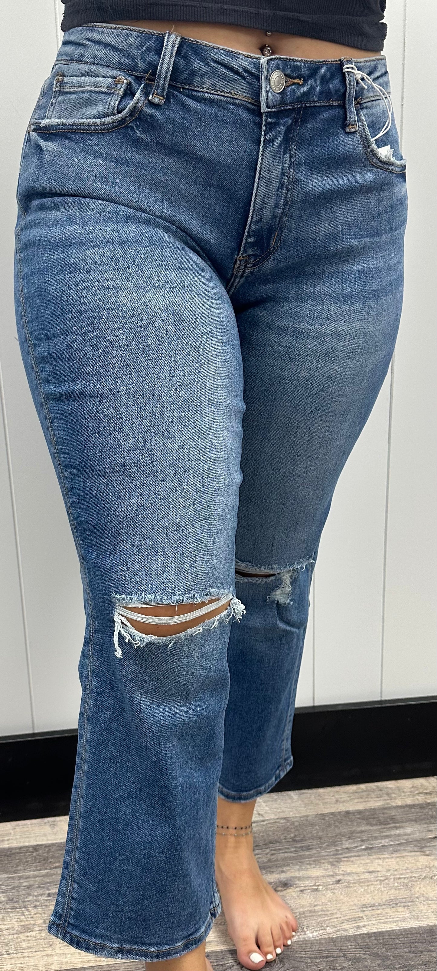 LOVERVET HIGH RISE STRAIGHT JEANS