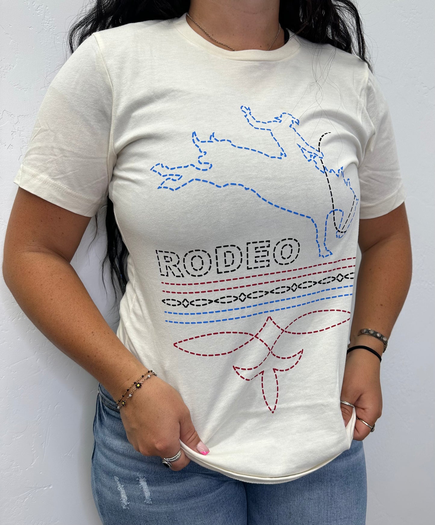 CREAM STITCHED RODEO TEE